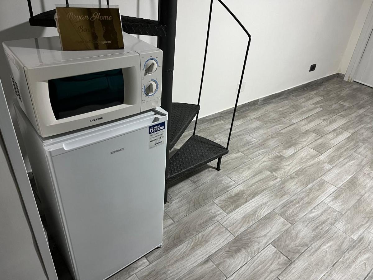 Bryan Home Napoli Eksteriør bilde